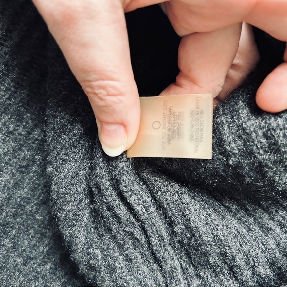 ELIE TAHARI I Cold Shoulder Turtleneck Cashmere Sweater I MED I Charcoal Gray - Picture 10 of 10